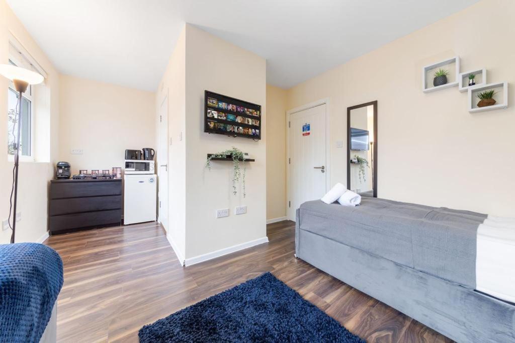Isleworth Suites - Tw7 Zewnętrze zdjęcie