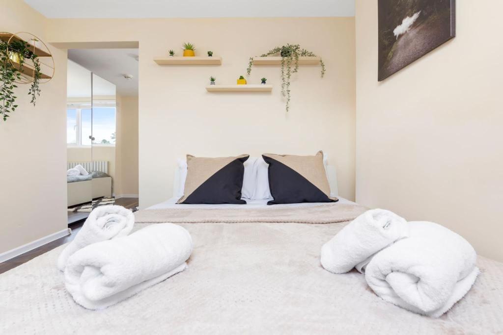 Isleworth Suites - Tw7 Zewnętrze zdjęcie