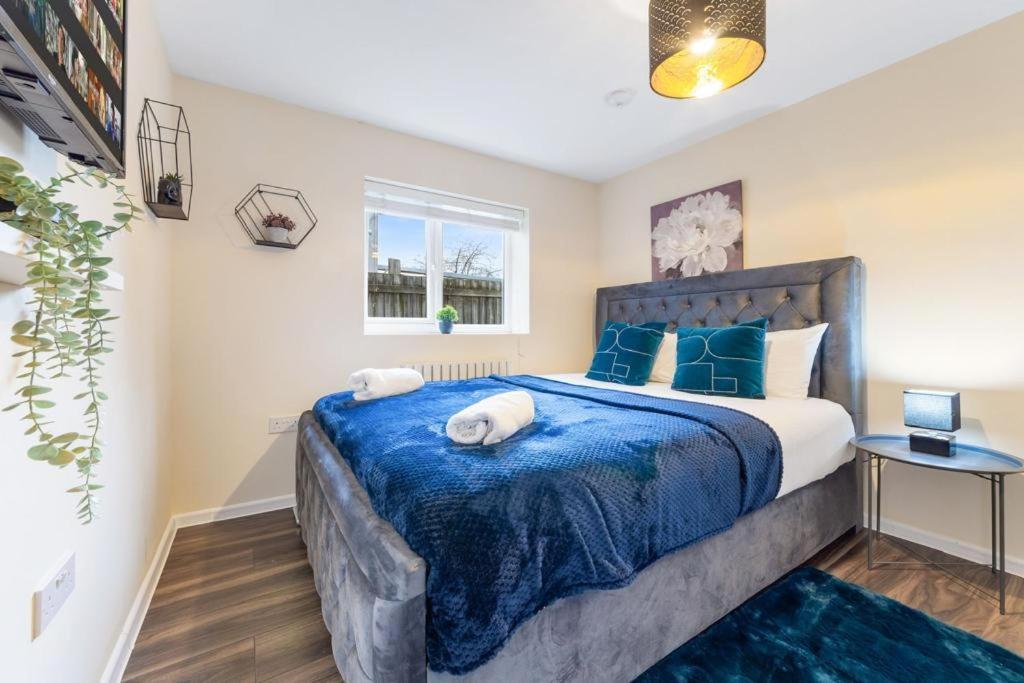 Isleworth Suites - Tw7 Zewnętrze zdjęcie
